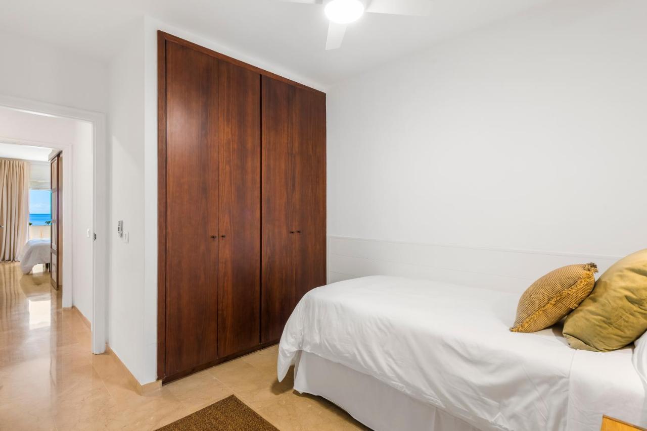 Beach Apartment With Terrace And Private Parking Radazul المظهر الخارجي الصورة